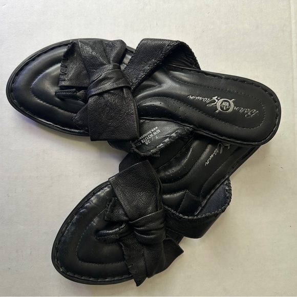 Born Crown Black Leather Thong Sandal with Bow - Picture 2 of 6